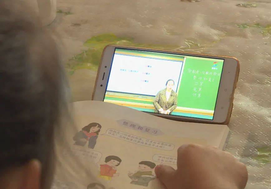 ？居家上网课用当贝X5画质好亮度高更护眼pg模拟器电脑版家用教学投影仪哪款更好用(图7)